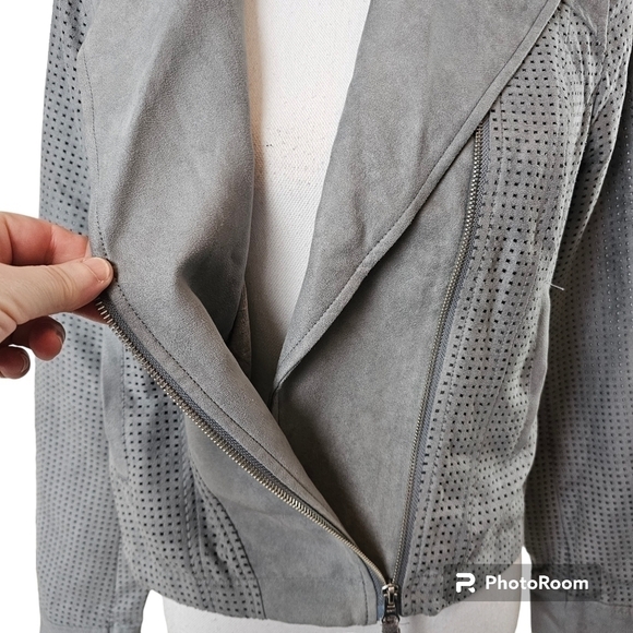 Hei Hei Anthropologie Grey Vegan Suede Moto Zippered Jacket in Small - Picture 6 of 9